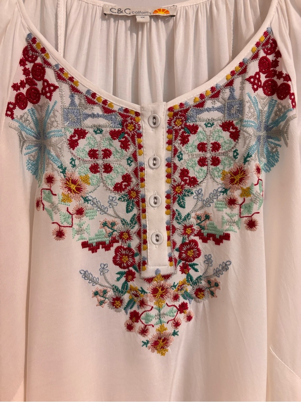 C & C Collection White Boho Embroidered Peasant Blouse - Picture 3 of 9